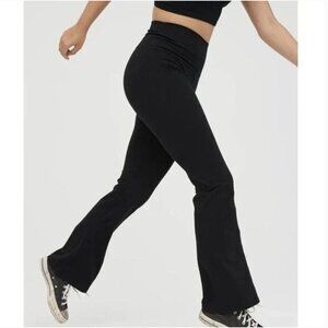 OFFLINE By Aerie OG High Waisted Flare Legging Black High Rise Medium Yoga Pants